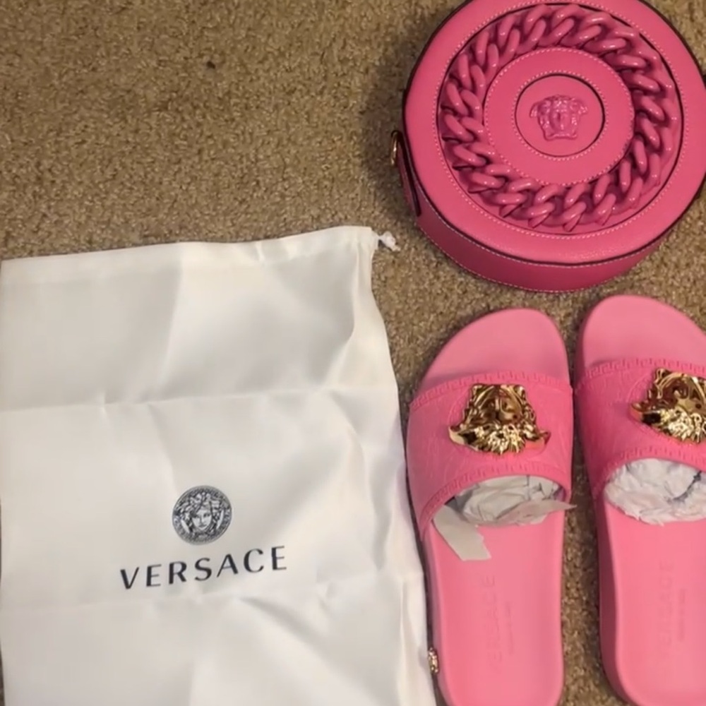 Versace Pink Women's Accessories Set